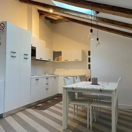Apartment 2nd 503 *